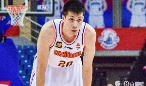 攻守兼备！任骏飞11中6拿到14分5助1断2帽 正负值+7