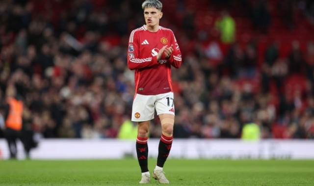 记者：加纳乔只想在新赛季穿上蓝军球衣，将继续等待切尔西